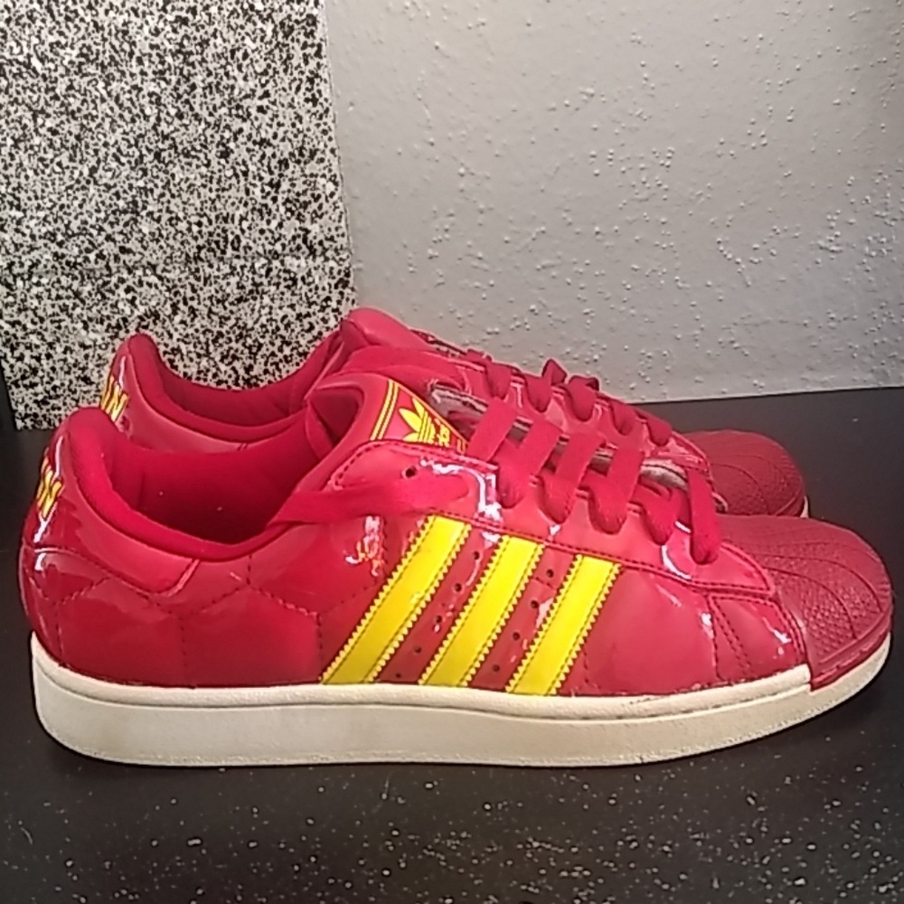 Adidas mens shoes US size 8